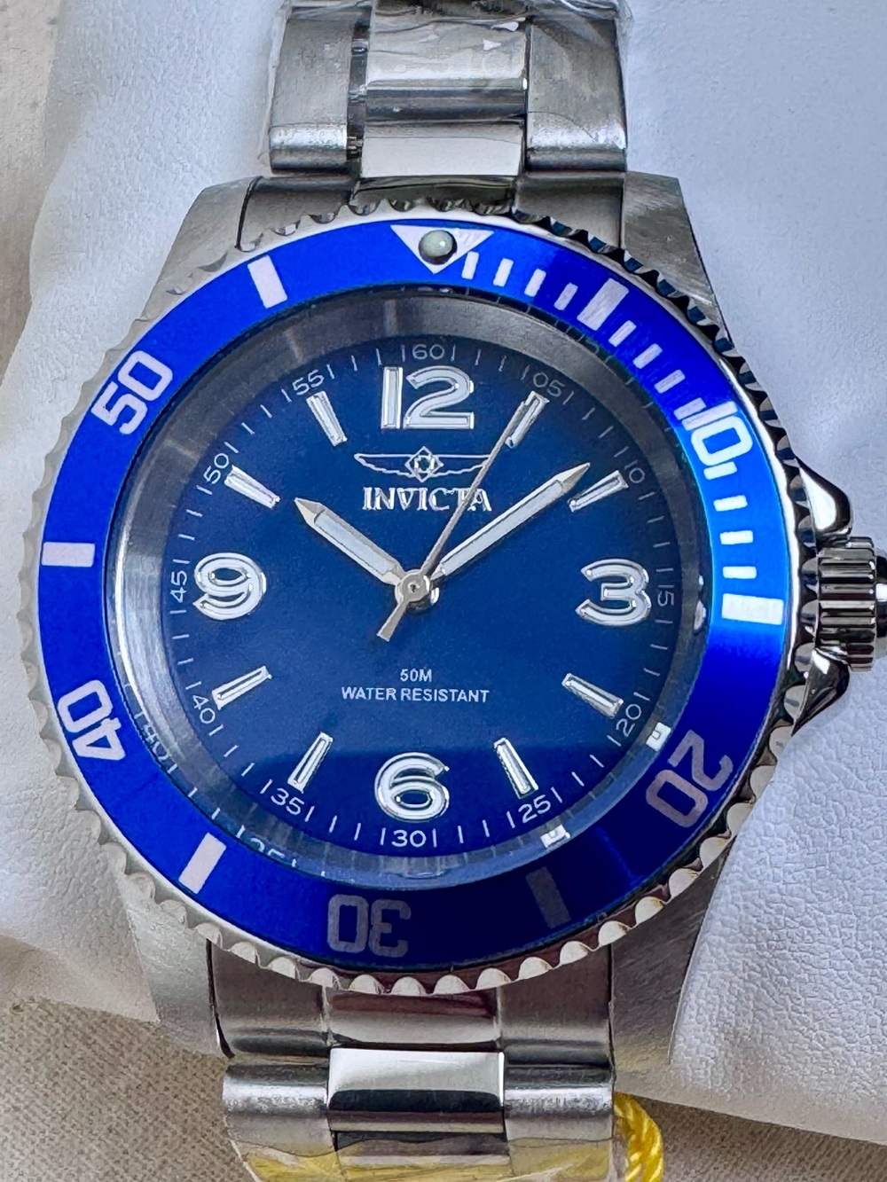 Invicta Blue/Blue 40mm Stainless Steel Quartz Dive Watch 49341 NWT